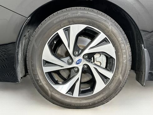 Used 2025 Subaru Legacy Premium image 11