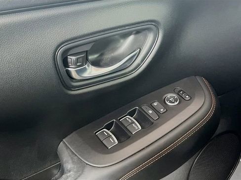 Used 2024 Honda HR-V Sport image 16