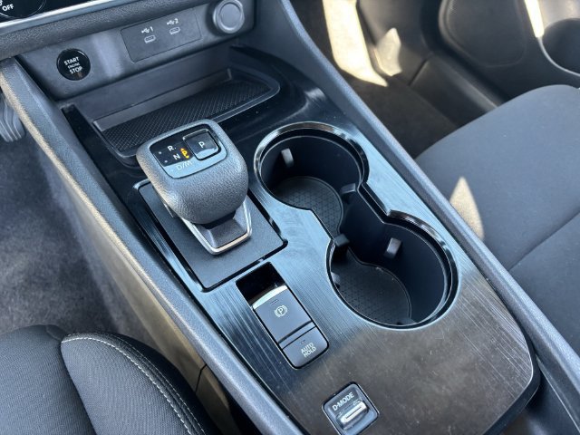 Used 2024 Nissan Rogue S FWD image 25