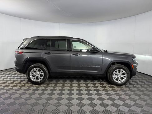 Certified 2023 Jeep Grand Cherokee Limited AWD/4WD image 6