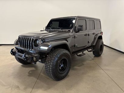Used 2018 Jeep Wrangler Unlimited Sahara w/ Uconnect 4C Nav & Sound Group