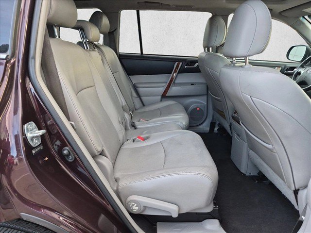 Used 2012 Toyota Highlander Limited w/ Protection Pkg AWD/4WD image 21