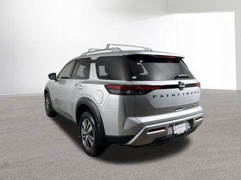 New 2025 Nissan Pathfinder SL image 29