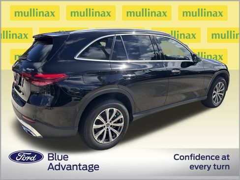 Used 2024 Mercedes-Benz GLC 300 4MATIC image 4