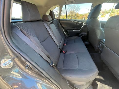 Used 2025 Toyota RAV4 LE image 34