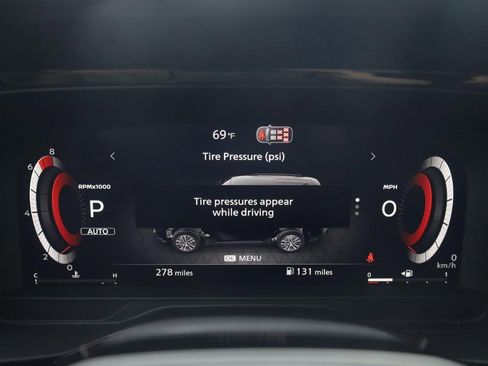 New 2026 Nissan Pathfinder Platinum image 13