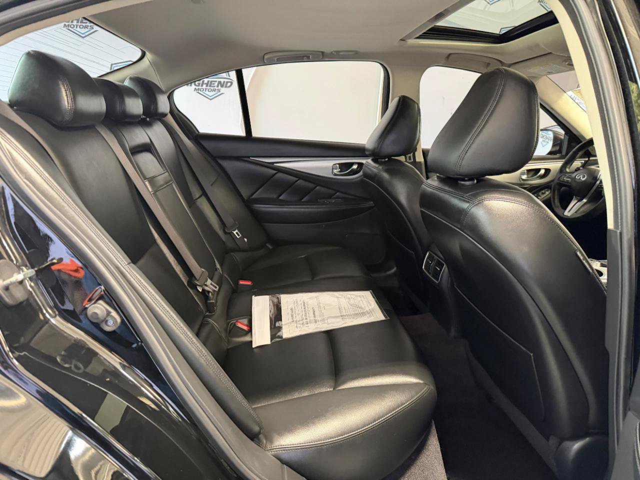 Used 2019 INFINITI Q50 Luxe w/ Essential Package (3.0T Luxe) AWD/4WD image 23