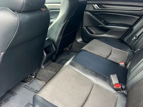 Used 2018 Honda Accord Sport image 4