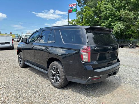 Used 2021 Chevrolet Tahoe Z71 w/ Luxury Package AWD/4WD image 2