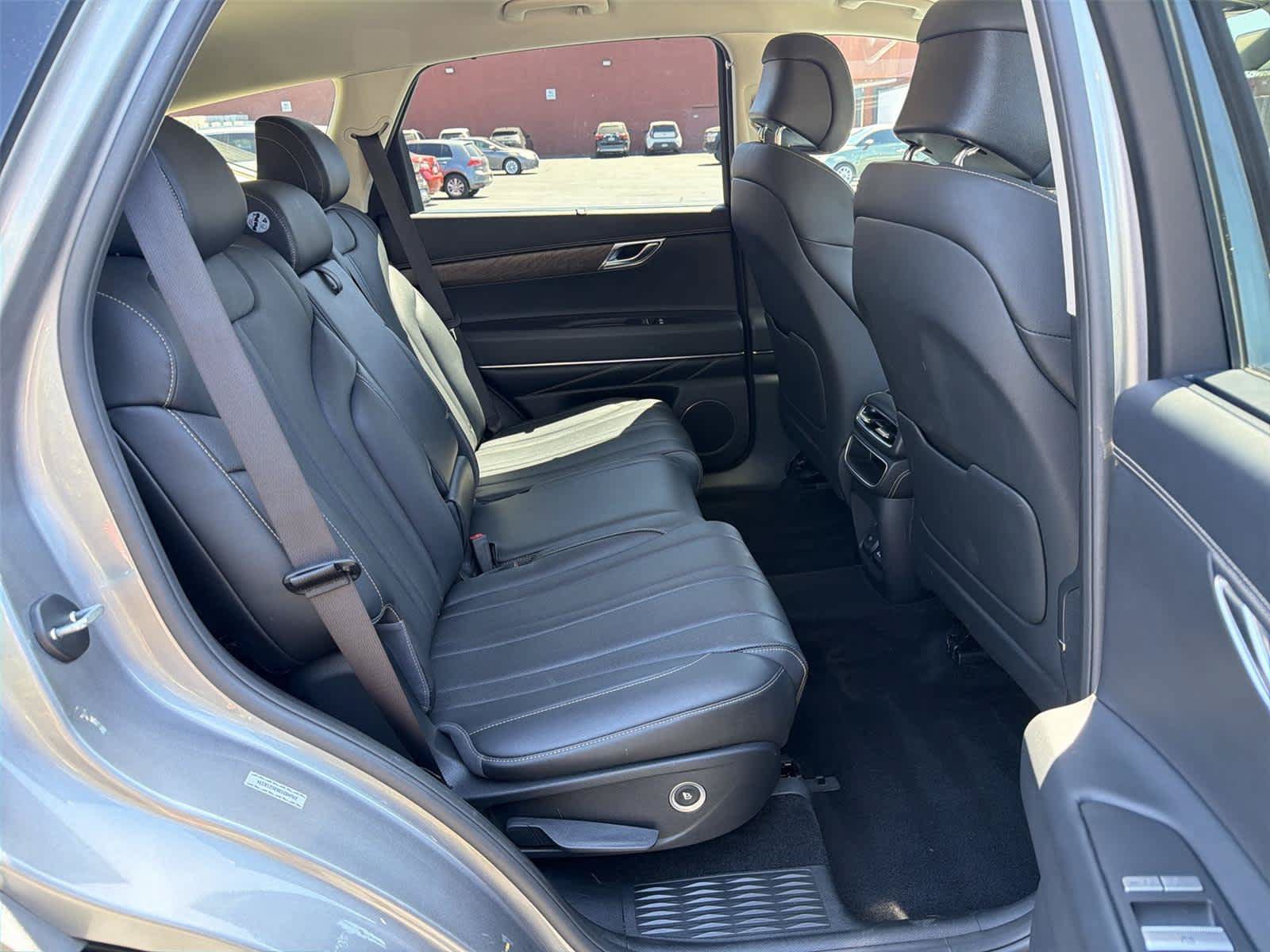 Used 2024 Genesis GV80 2.5T AWD/4WD image 14