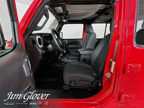 New 2026 Jeep Gladiator Sport image 24
