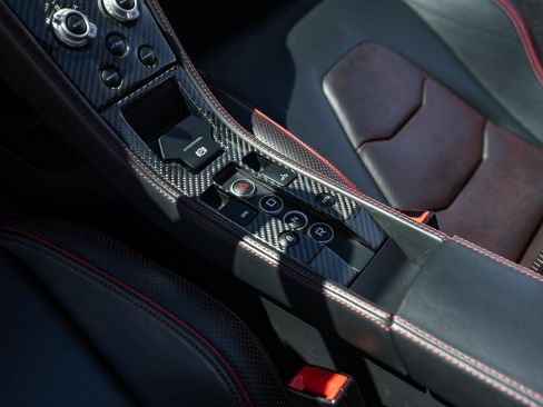 Used 2016 McLaren 650S Spider image 55