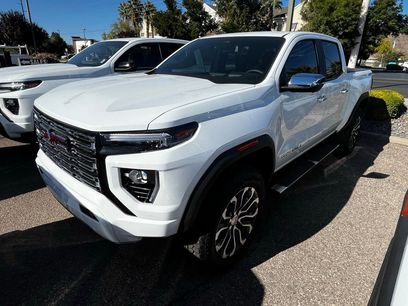 New 2025 GMC Canyon Denali