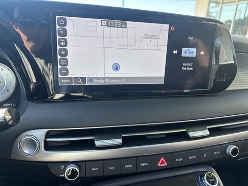 Used 2025 Hyundai Palisade Limited image 17