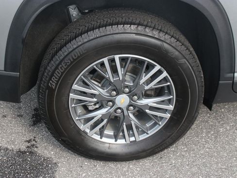 Used 2026 Chevrolet Traverse LT w/ Driver Confidence Package AWD/4WD image 39