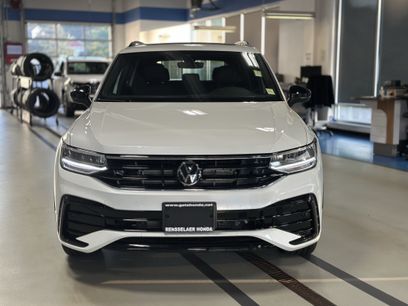 Used 2024 Volkswagen Tiguan SE R-Line