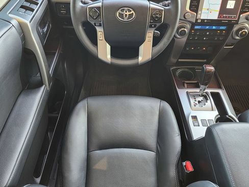 Used 2022 Toyota 4Runner Limited RWD image 12