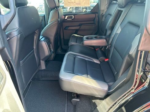 New 2025 Ford Bronco Outer Banks image 28