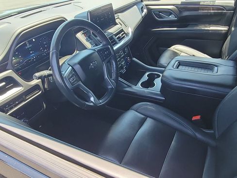 Used 2023 Chevrolet Tahoe Z71 AWD/4WD image 10