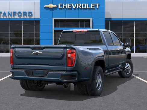 New 2026 Chevrolet Silverado 3500 High Country w/ High Country Premium Package AWD/4WD image 4
