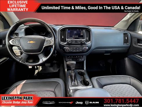 Used 2021 Chevrolet Colorado Z71 w/ Z71 Midnight Edition AWD/4WD image 8
