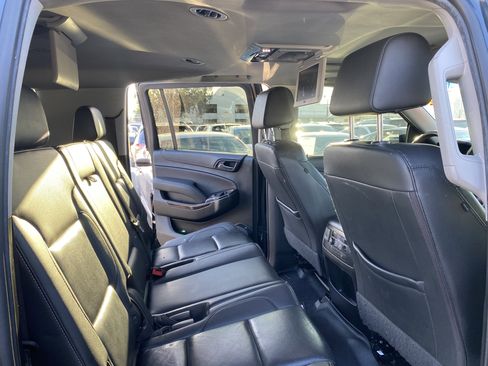 Used 2019 GMC Yukon XL SLT w/ Open Road Package image 28