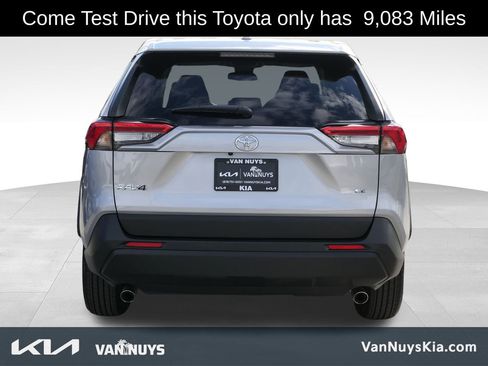 Used 2025 Toyota RAV4 LE image 5