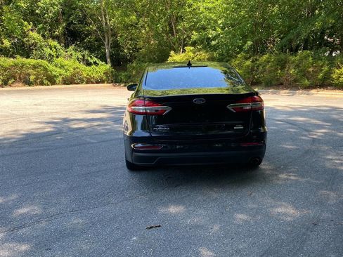Used 2020 Ford Fusion SE FWD image 6