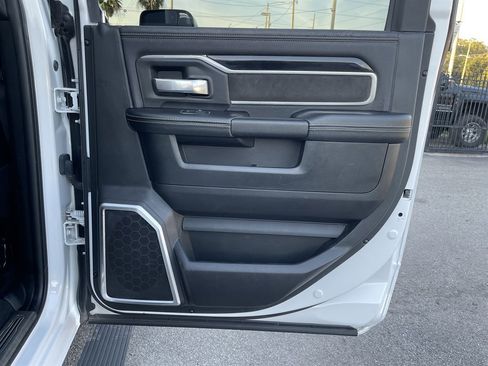 Used 2020 RAM 2500 Laramie w/ Night Edition image 50