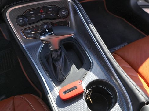 Used 2015 Dodge Challenger SRT Hellcat RWD image 81