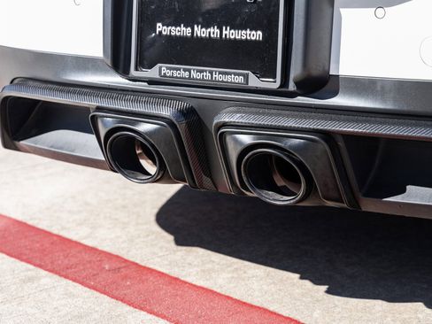 Used 2025 Porsche 911 Carrera GTS image 16