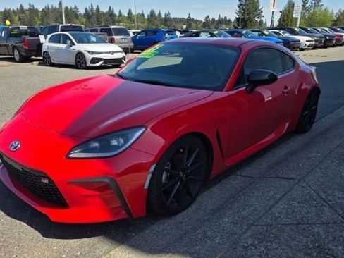 Used 2023 Toyota GR86 Premium RWD image 3