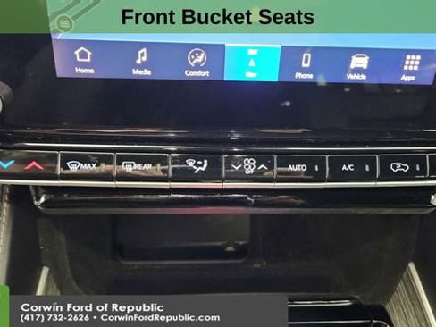 Used 2024 Jeep Wagoneer L Series II w/ Flexible Seating Group image 21