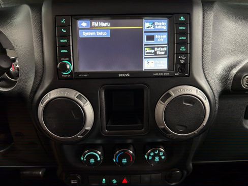 Used 2017 Jeep Wrangler Unlimited Sport w/ Max Tow Package AWD/4WD image 20