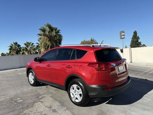 Used 2013 Toyota RAV4 LE image 12
