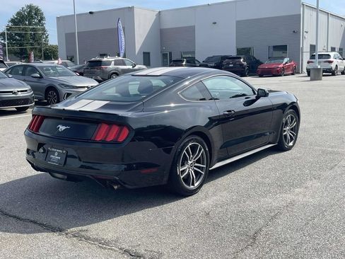 Used 2016 Ford Mustang Coupe RWD image 8