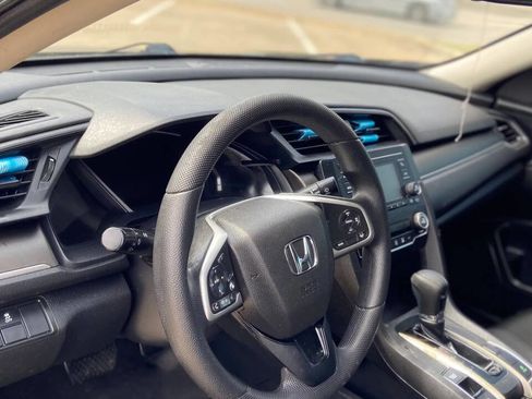 Used 2020 Honda Civic LX image 10
