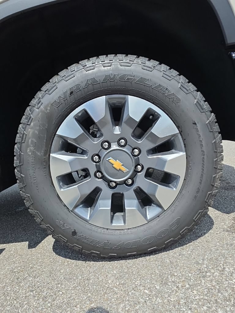 New 2026 Chevrolet Silverado 2500 Custom w/ Custom Value Package AWD/4WD image 10