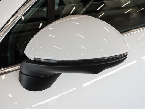 Certified 2023 Porsche Cayenne image 27