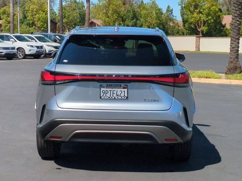 Used 2024 Lexus RX 350 FWD w/ Technology Package image 6