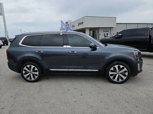 Used 2020 Kia Telluride S FWD image 9