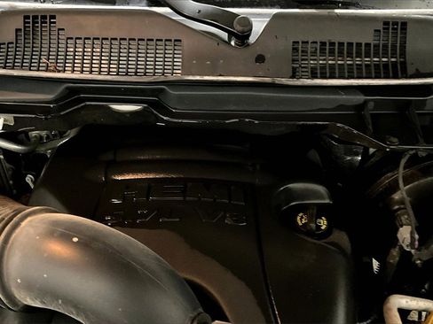 Used 2017 RAM 1500 Laramie image 30