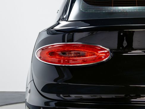 Used 2021 Bentley Bentayga w/ First Edition Specification AWD/4WD image 58