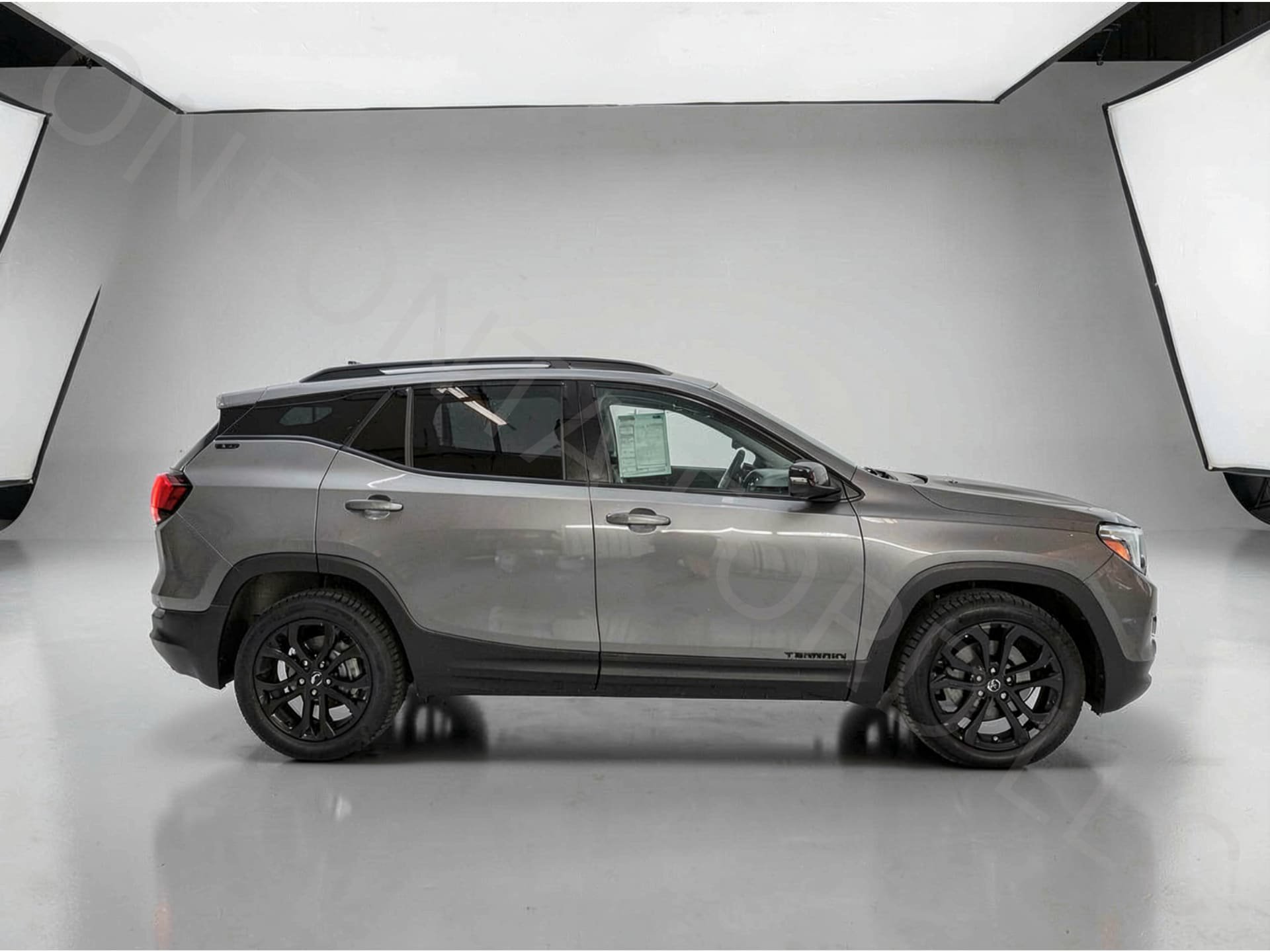 Used 2021 GMC Terrain SLT w/ Elevation Edition AWD/4WD image 3