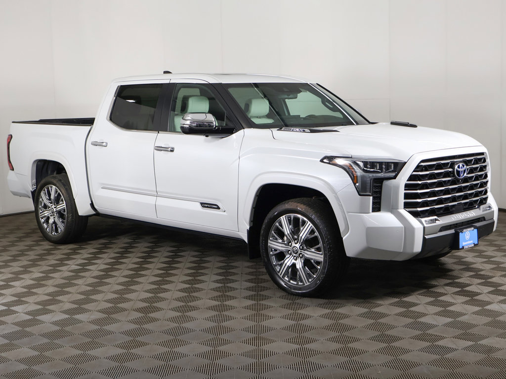 Used 2024 Toyota Tundra Capstone AWD/4WD image 2