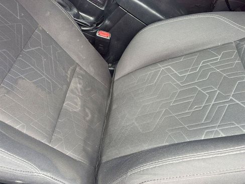 Used 2019 Toyota Tacoma TRD Sport w/ Technology Package RWD image 10