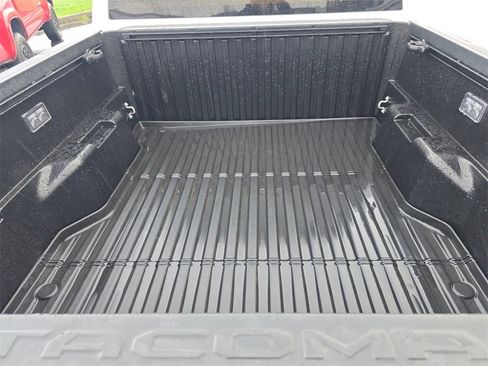 Used 2024 Toyota Tacoma TRD Off-Road image 6