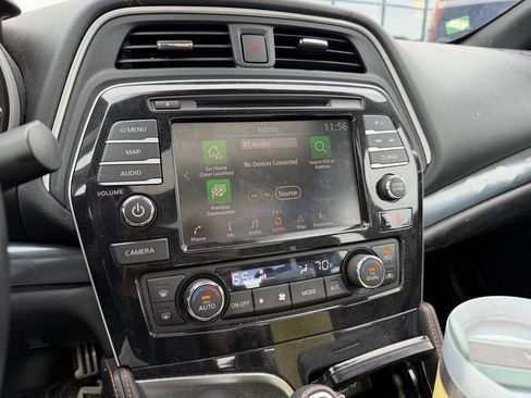 Used 2019 Nissan Maxima SR w/ Premium Package FWD image 4