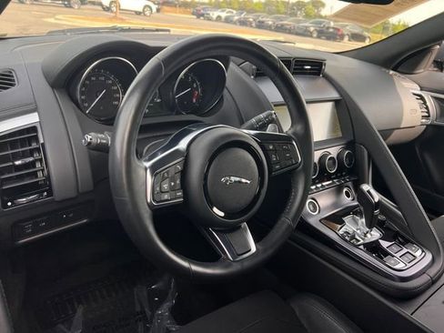 Used 2019 Jaguar F-TYPE Convertible RWD image 18