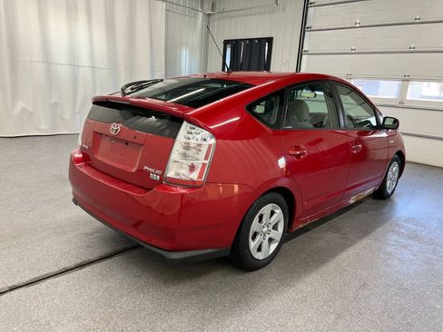 Used 2007 Toyota Prius w/ Pkg 2 FWD image 4
